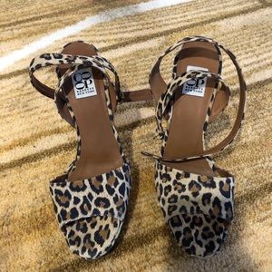 Barney’s CoOp animal print heels sz 38 from Italy.